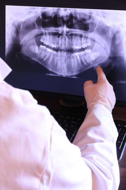 Best Broken or Cracked Tooth Emergency Dentist in Sky Lake, FL